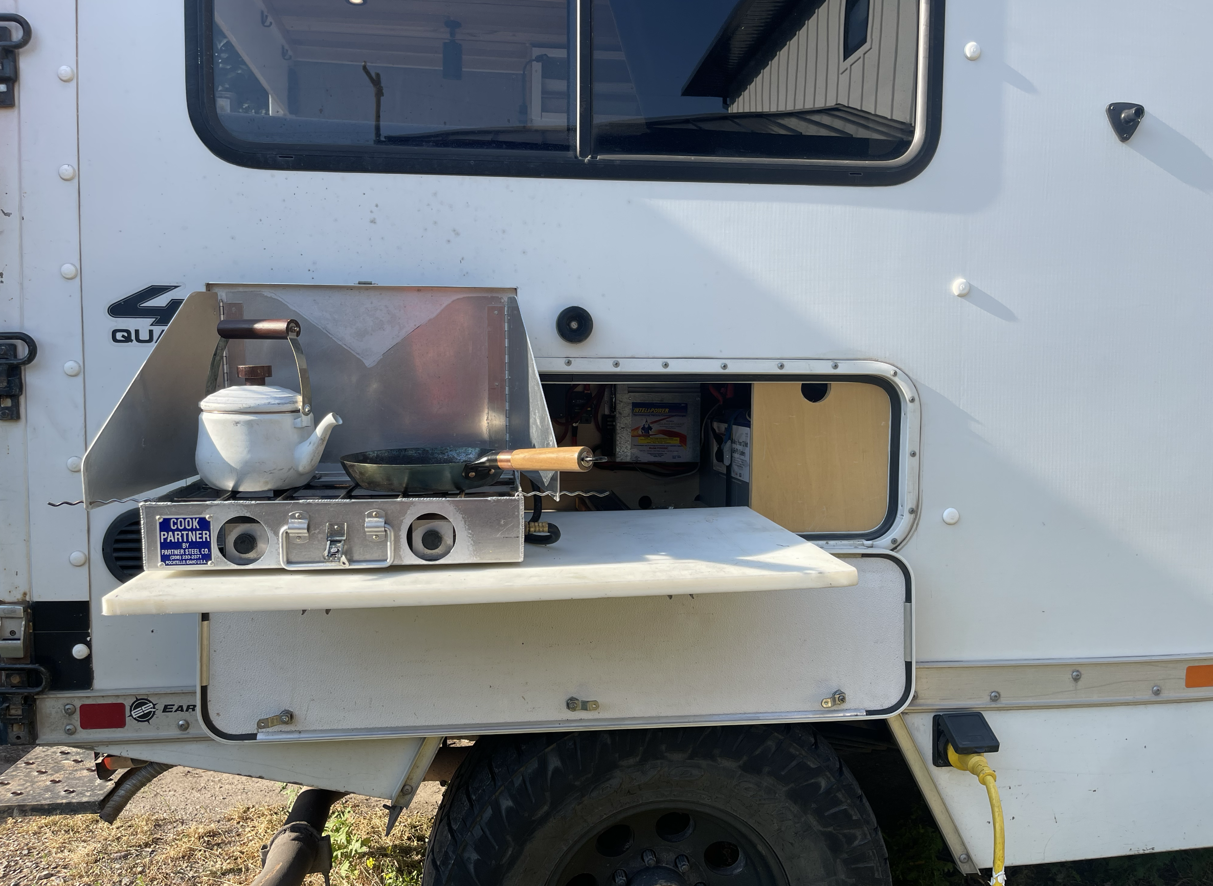 E-350 external overland kitchen